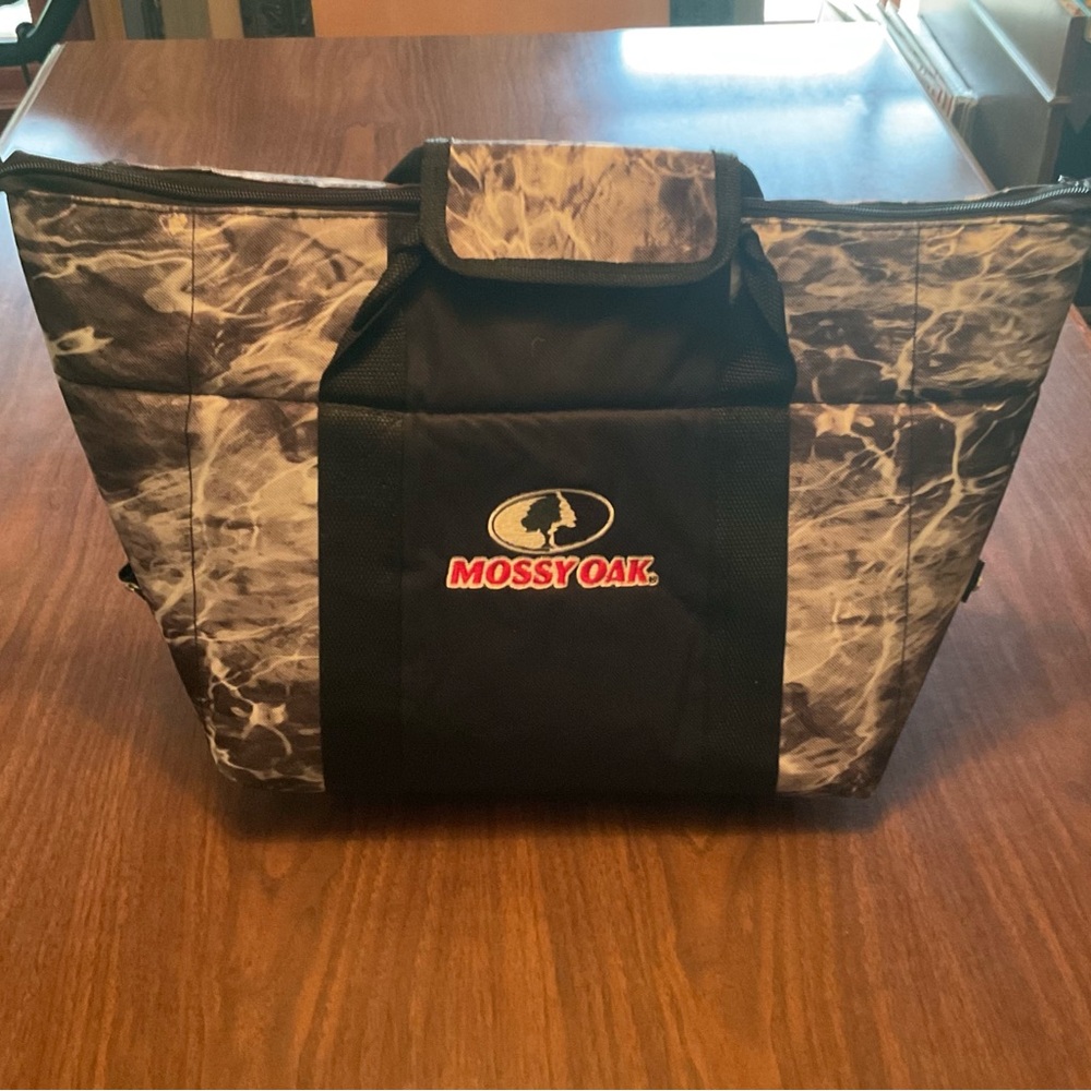 Mossy Oak Black and Gray Canvas Insulated Duffel Bag